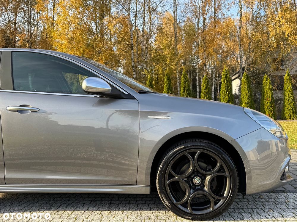 Alfa Romeo Giulietta ver-1-4-tb-sport - 29
