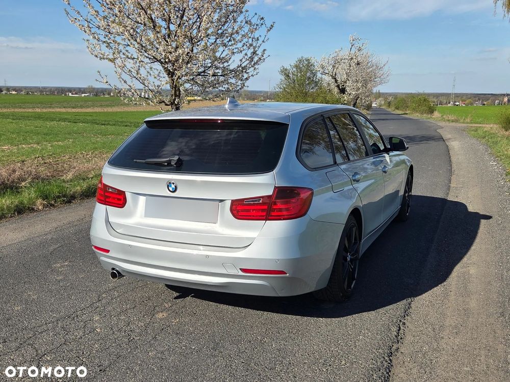 BMW Seria 3 320d DPF Edition Fleet Sport - 8