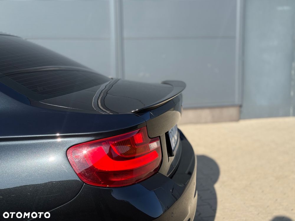 BMW Seria 2 220d - 17