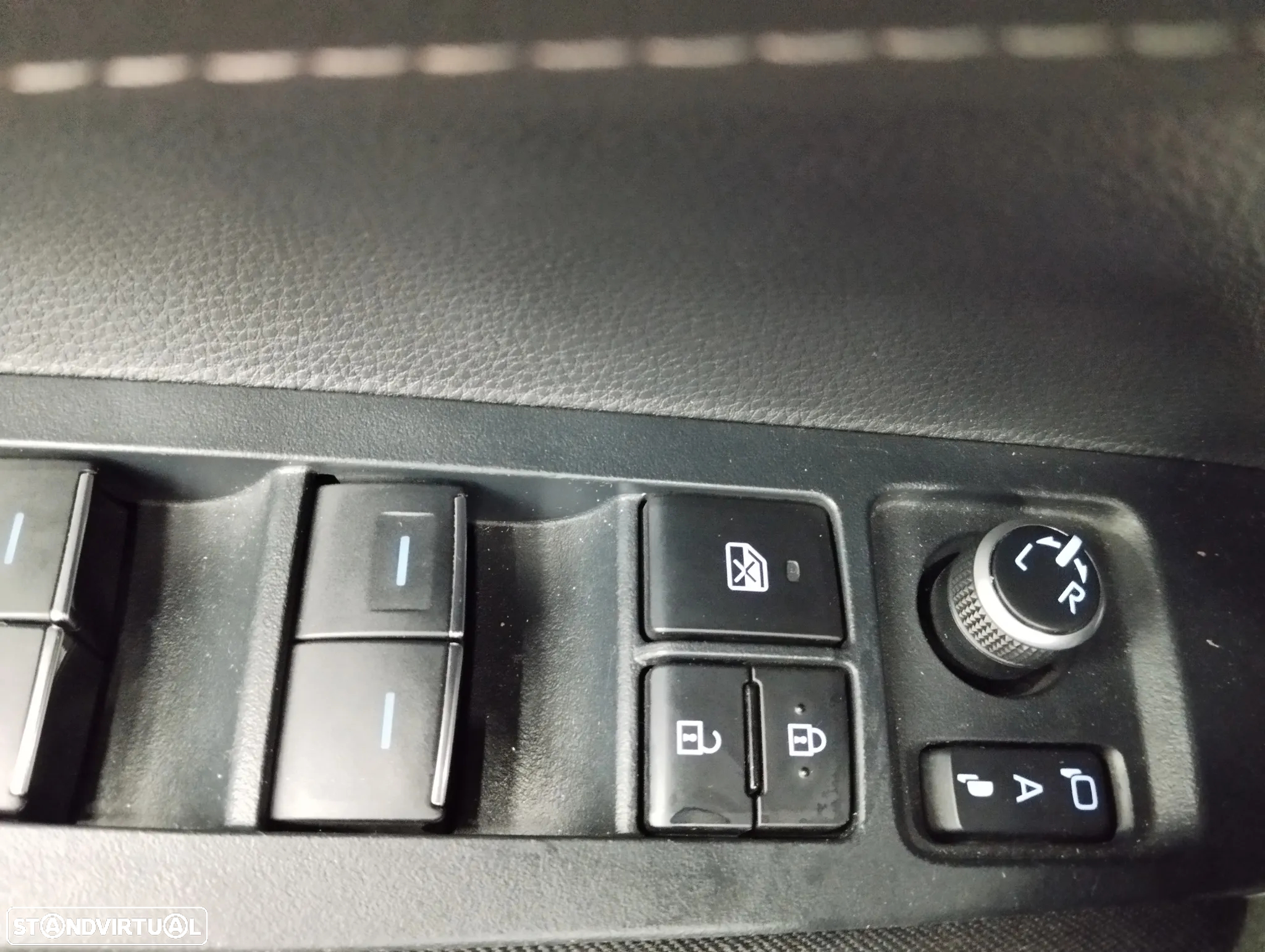 Toyota Corolla Touring Sports 1.8 Hybrid Comfort+P.Sport - 10