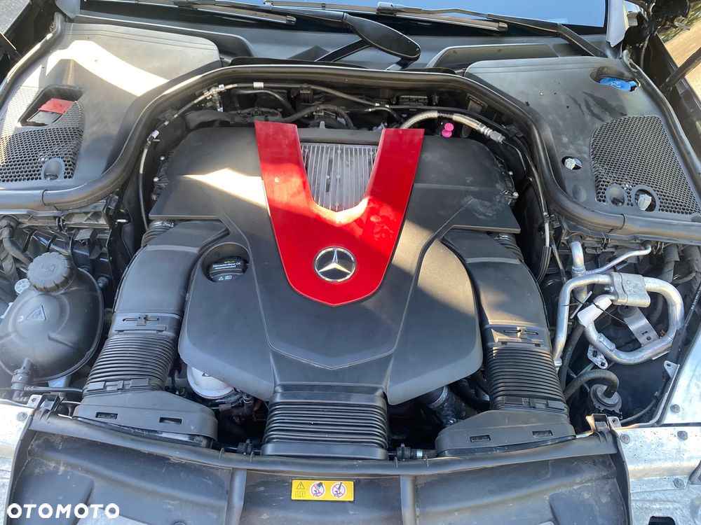 Mercedes-Benz Klasa E 43 AMG 4-Matic - 24