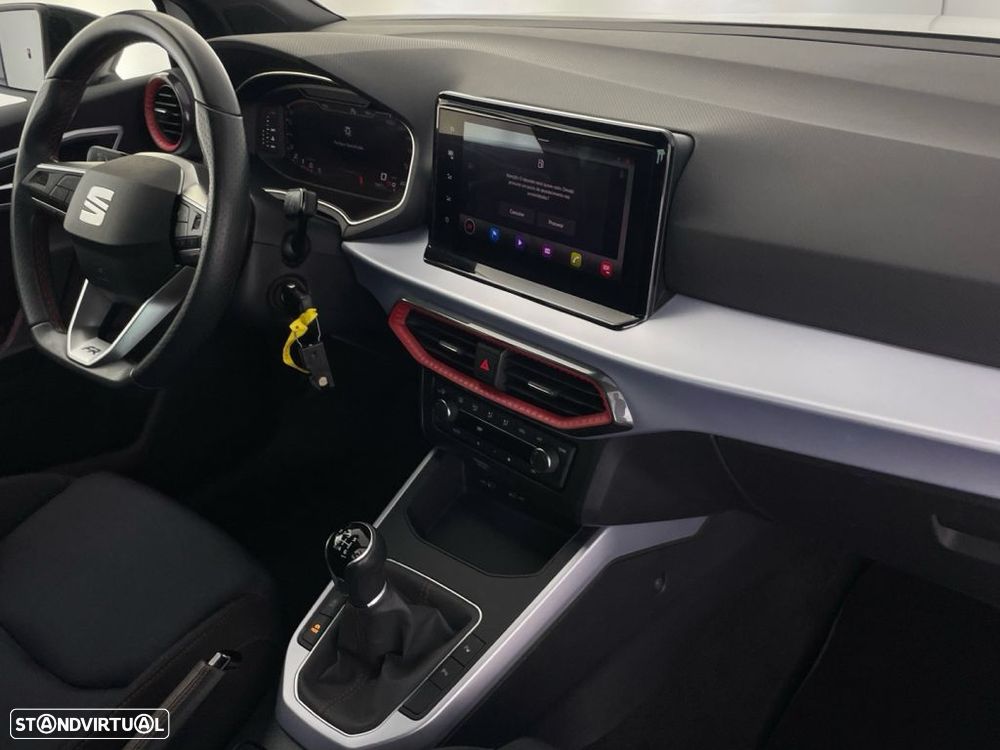 SEAT Arona 1.0 TSI FR - 24