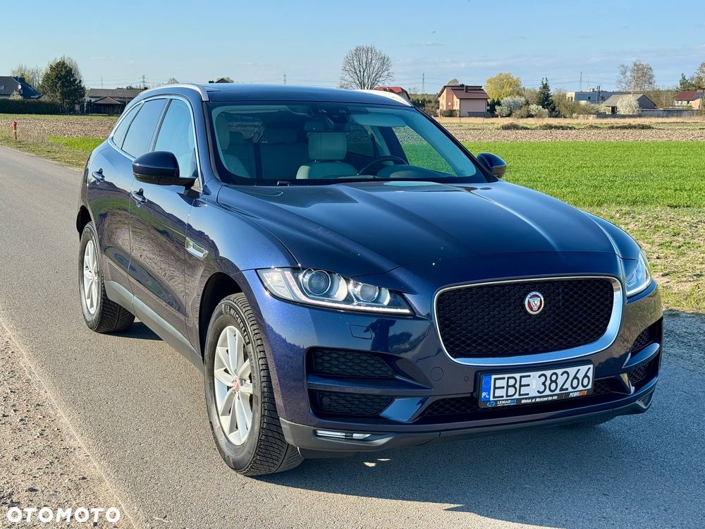 Jaguar F-Pace 20d AWD Pure - 1