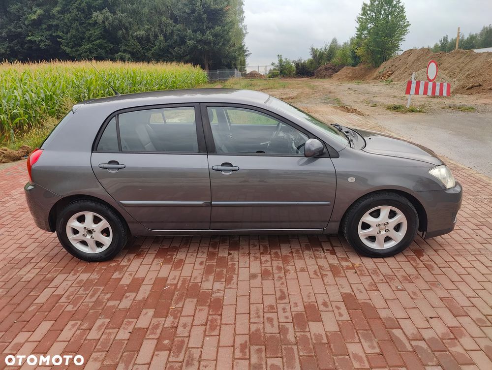 Toyota Corolla 1.6 VVT-i Sol - 9