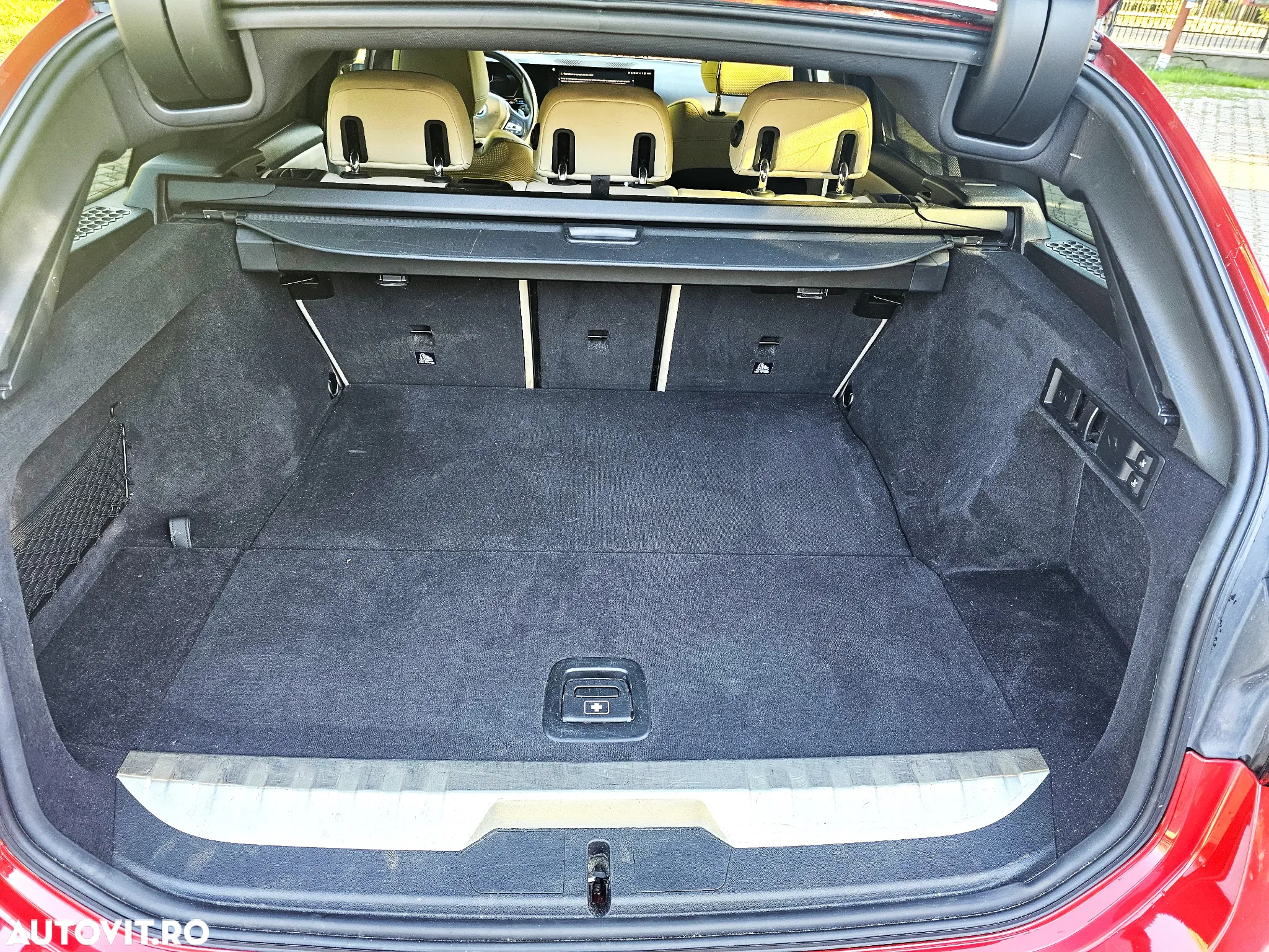 BMW Seria 3 320e Touring Aut. M Sport - 9