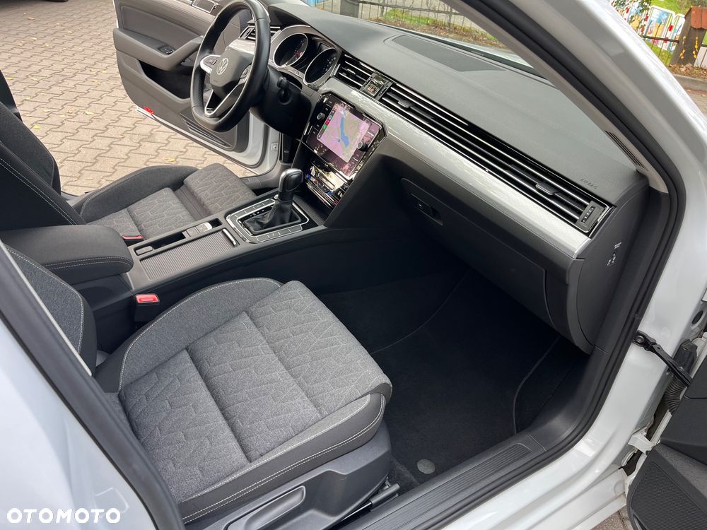 Volkswagen Passat 2.0 TDI SCR Style DSG - 37