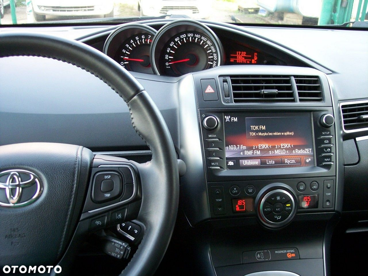 Toyota Verso 1.8 Premium 7os - 26