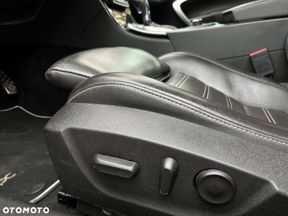 Opel Insignia 2.8 T V6 OPC - 22