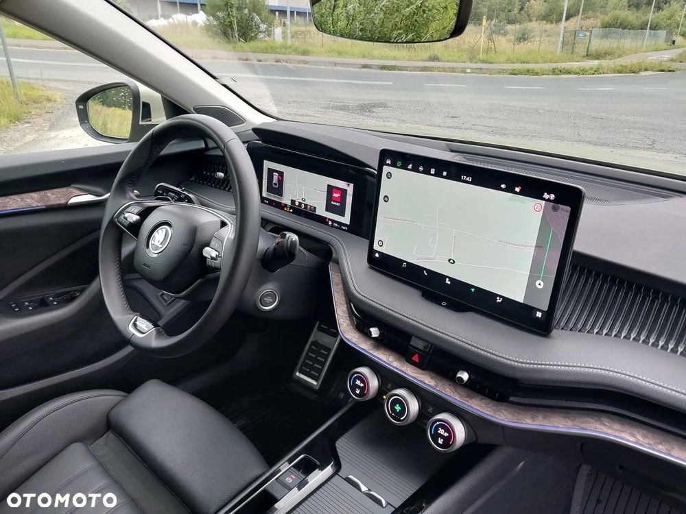 Skoda Superb 2.0 TDI SCR 4x4 L&K DSG - 13