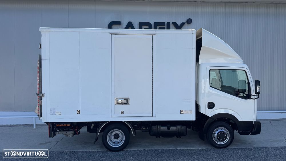Nissan Cabstar C/ Plat. Elevatória NT 400 3.0 dCi - 12
