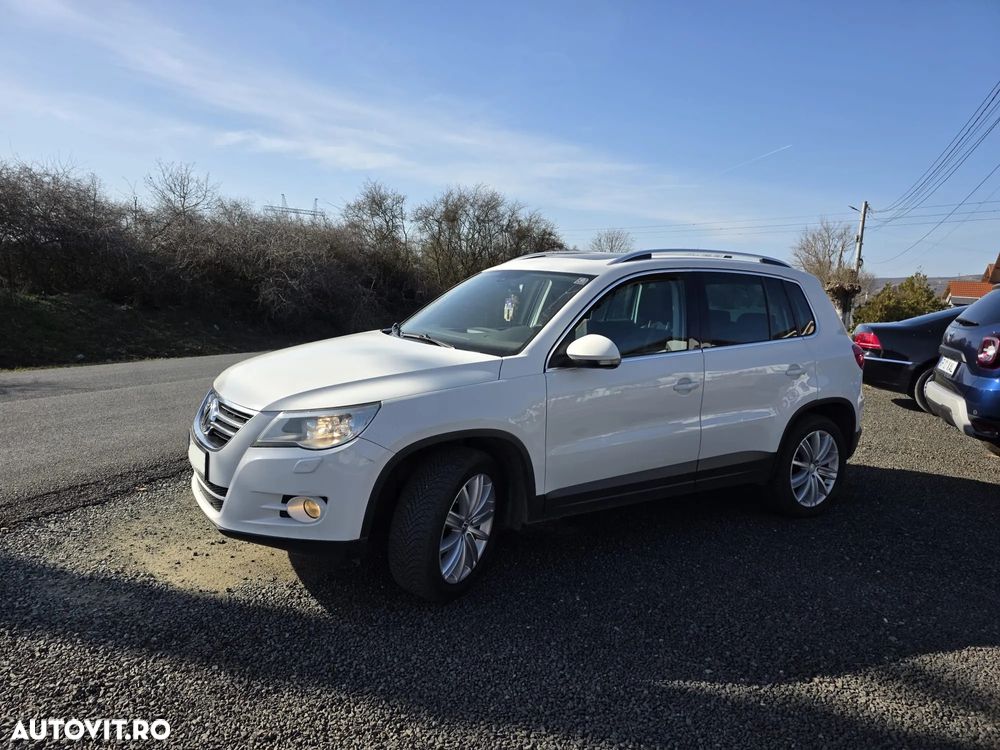 Volkswagen Tiguan - 2