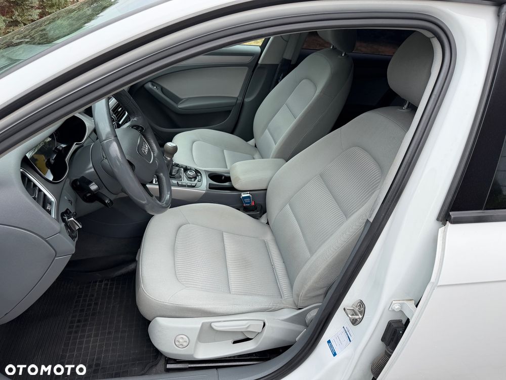 Audi A4 Avant - 16