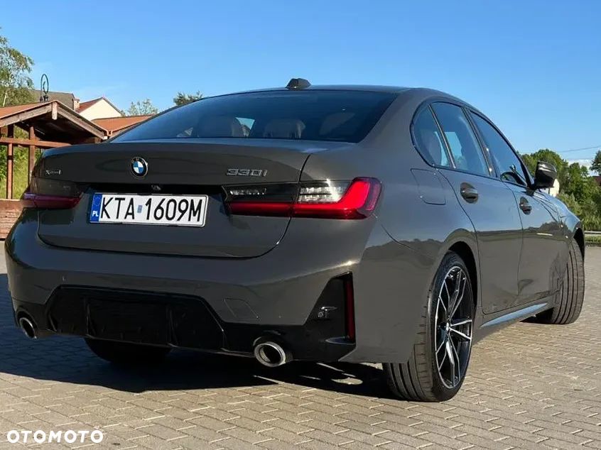 BMW Seria 3 330i M Sport - 2