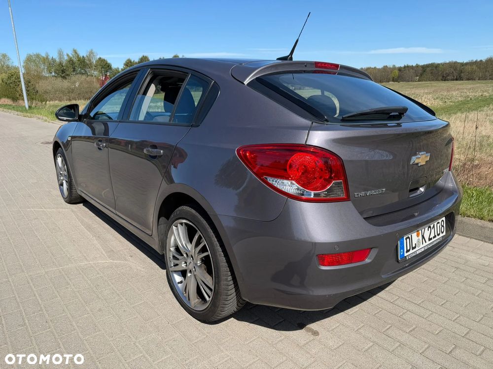 Chevrolet Cruze 1.4 T LT+ - 4