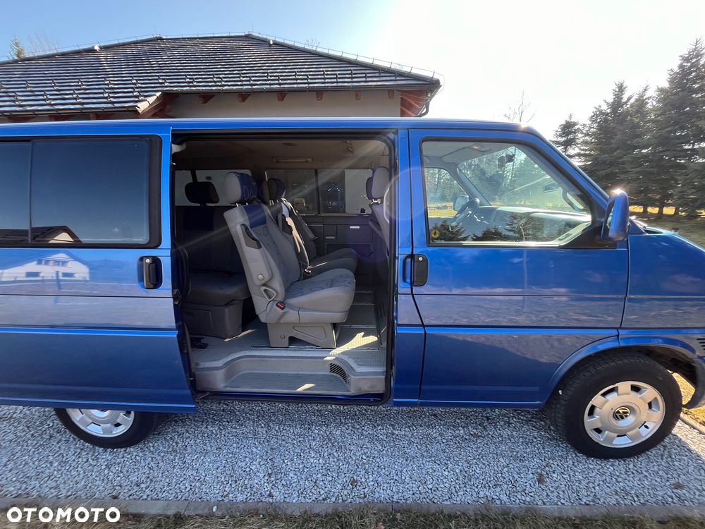 Volkswagen Multivan - 14