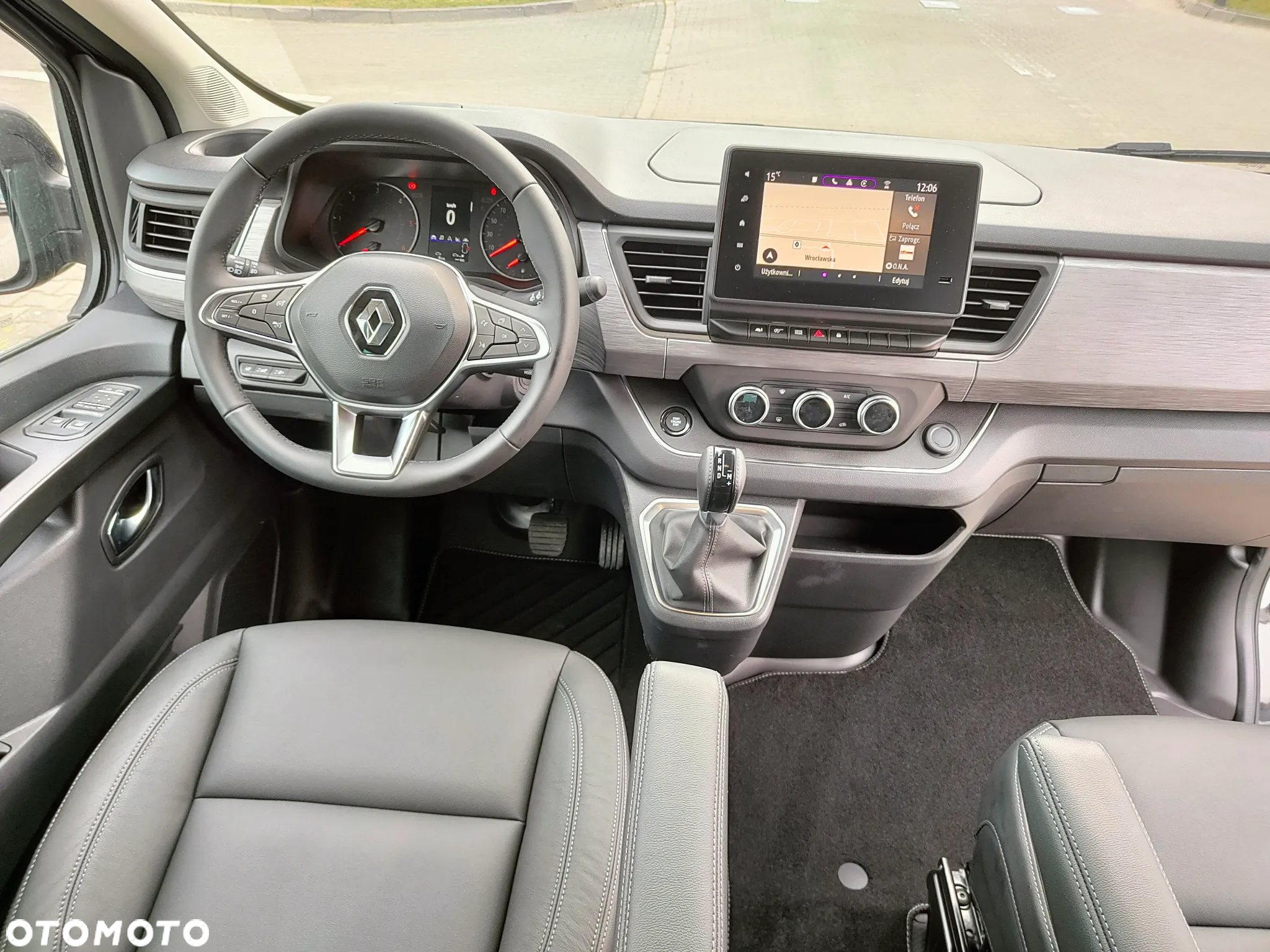 Renault Trafic SpaceClass 2.0 dCi EDC - 8