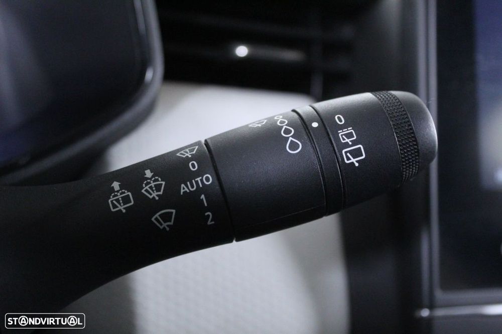 Renault Clio 1.0 TCe Techno - 25