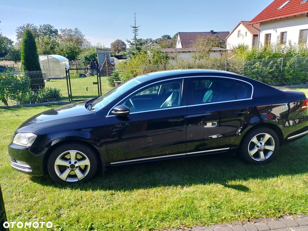 Volkswagen Passat - 14
