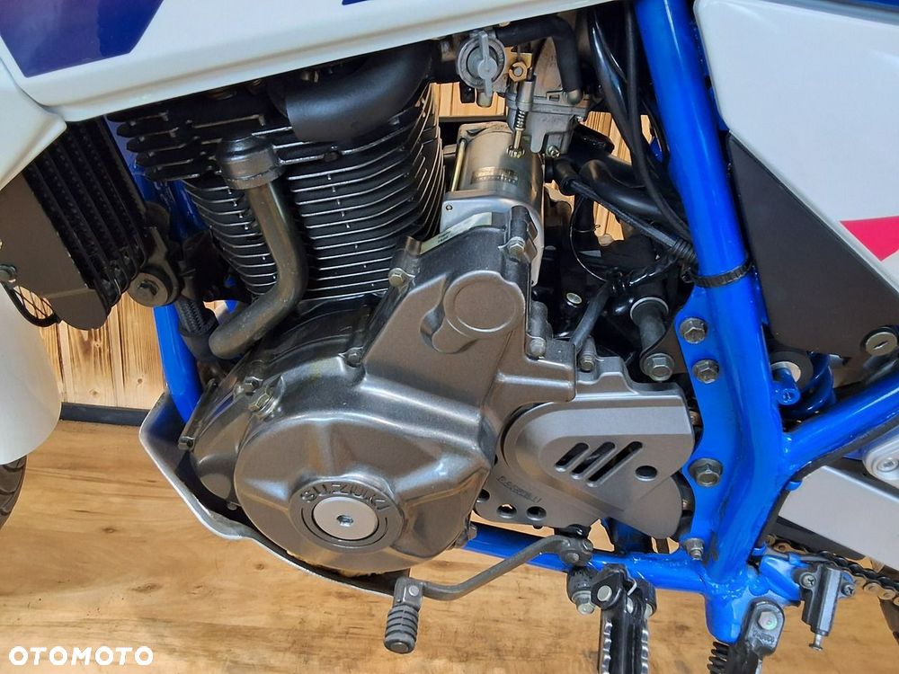 Suzuki DL - 15