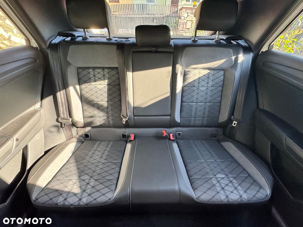 Volkswagen T-Roc 1.5 TSI R-Line DSG - 8