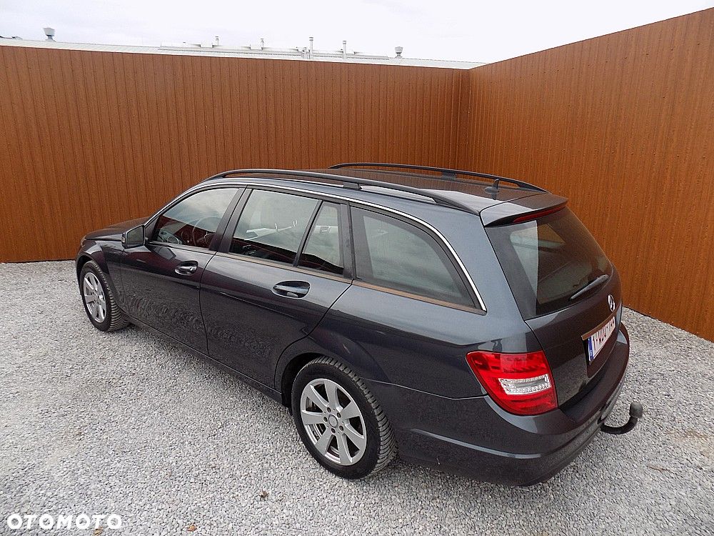 Mercedes-Benz Klasa C 200 CDI DPF (BlueEFFICIENCY) - 3