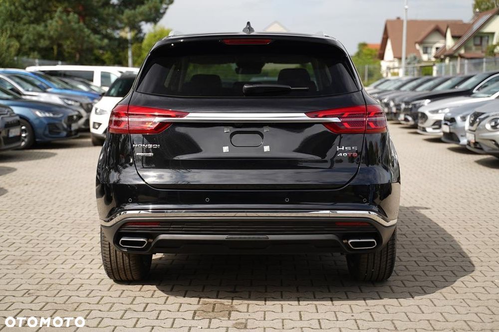 Hongqi HS5 - 5