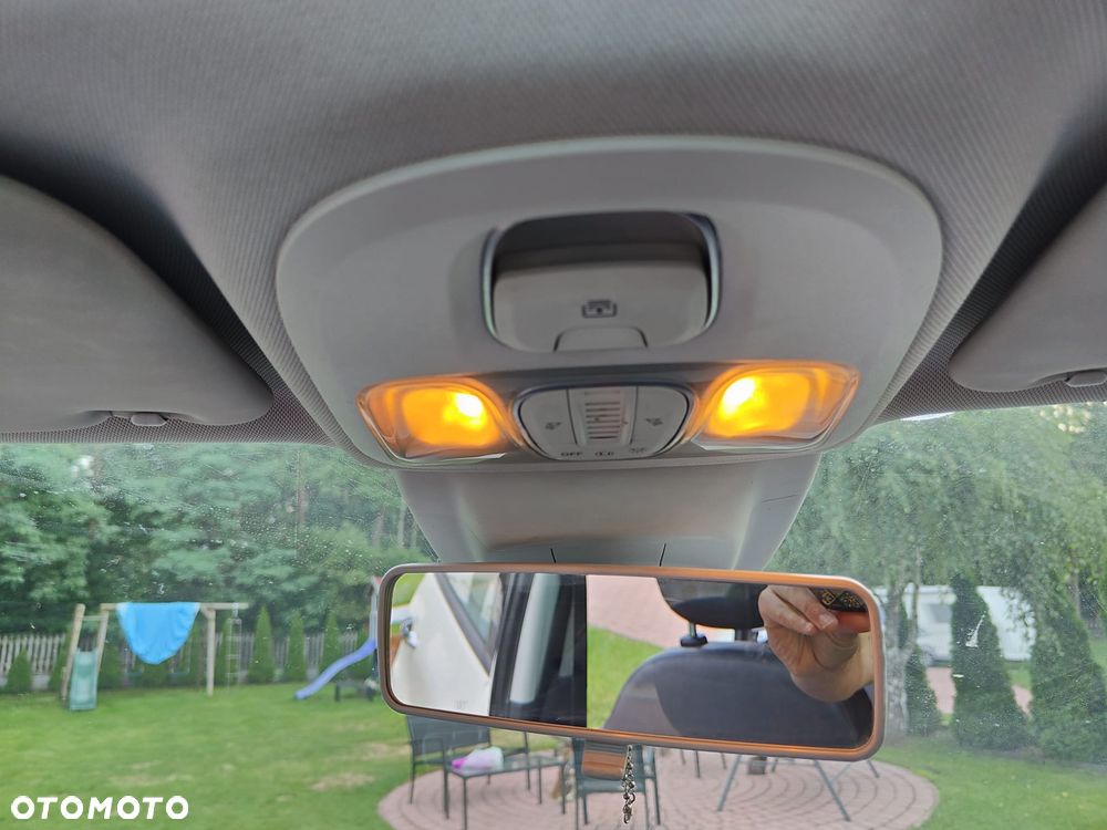 Fiat 500L 1.3 Multijet Lounge S&S Dualogic - 15
