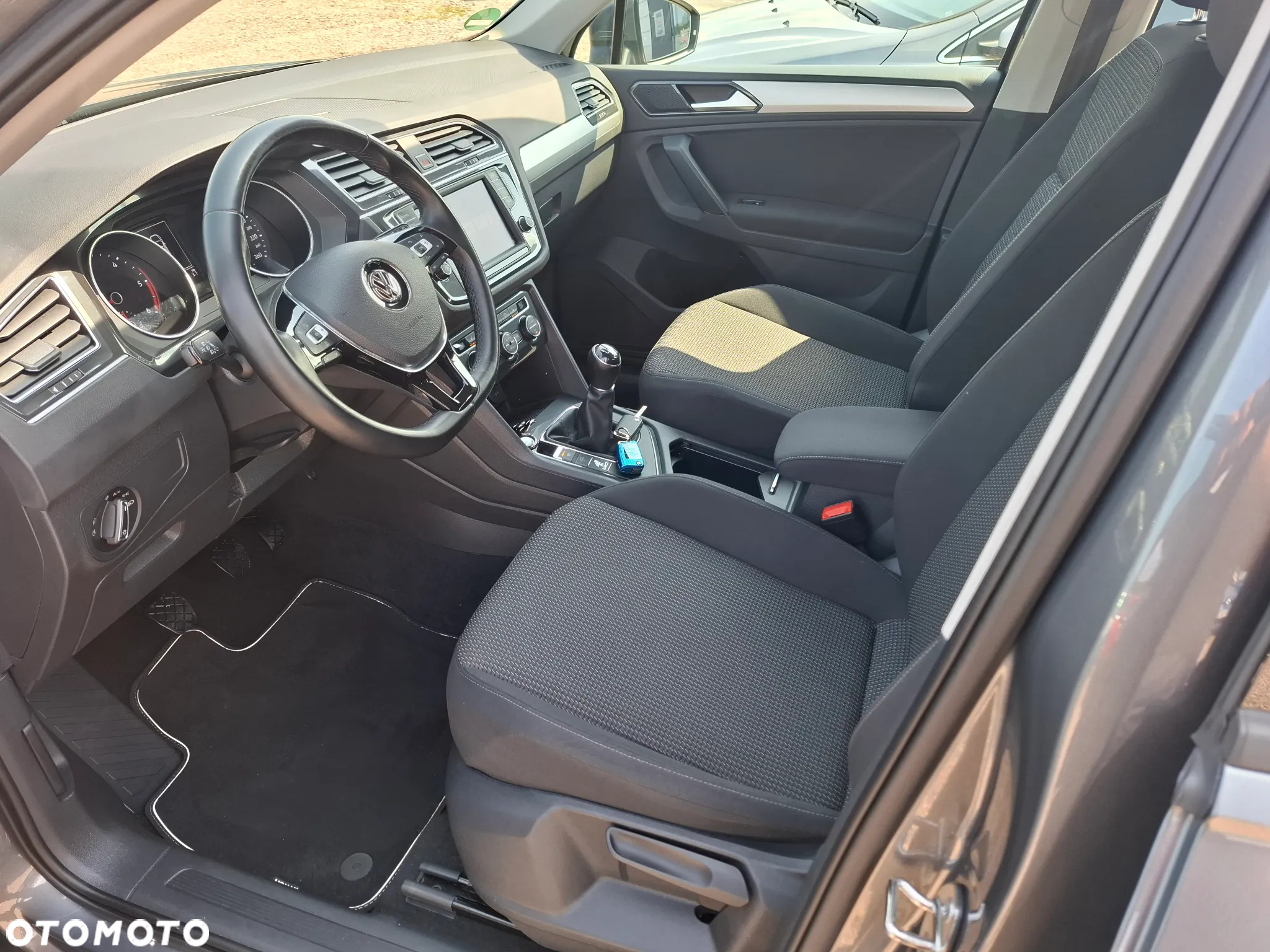 Volkswagen Tiguan 2.0 TDI BMT SCR Comfortline - 23