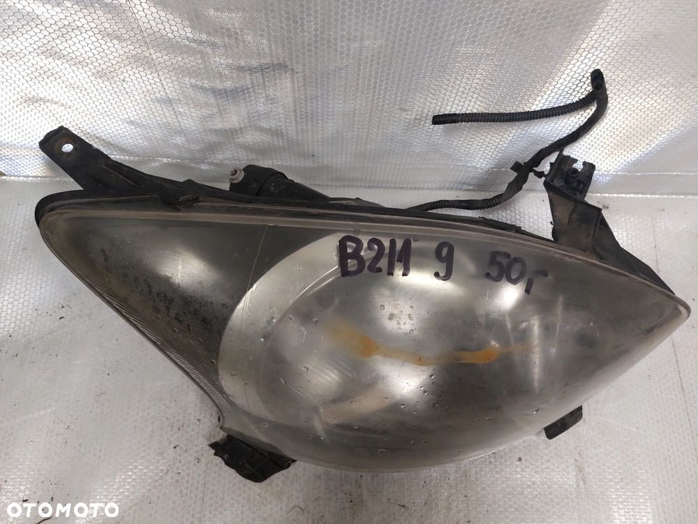 .  LAMPA PRZOD PRZEDNIA PRAWA TOYOTA AYGO 1 - 3