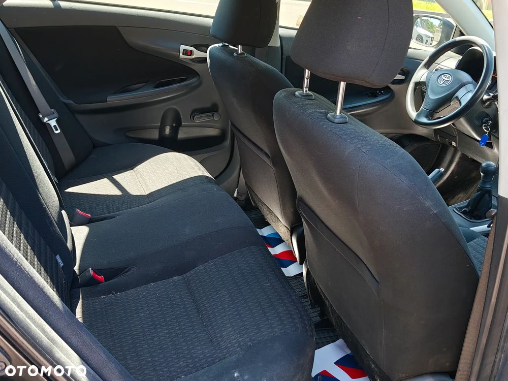 Toyota Corolla 1.4 VVT-i Luna - 29