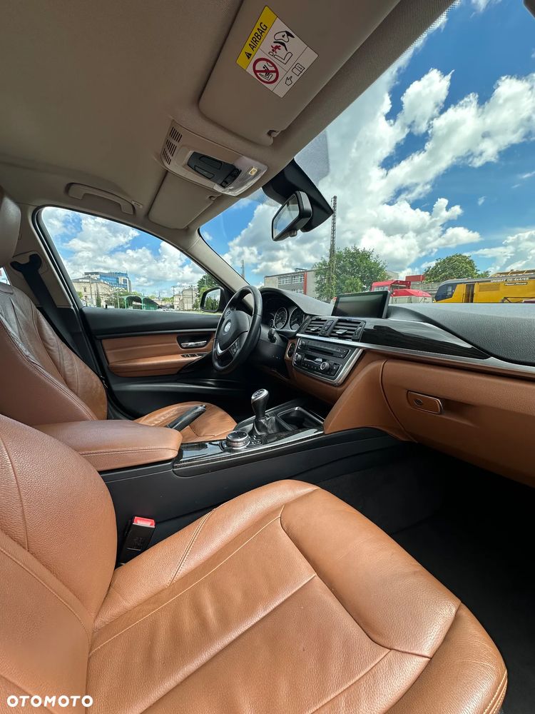 BMW Seria 3 320d Efficient Dynamic Edition Luxury Line - 7