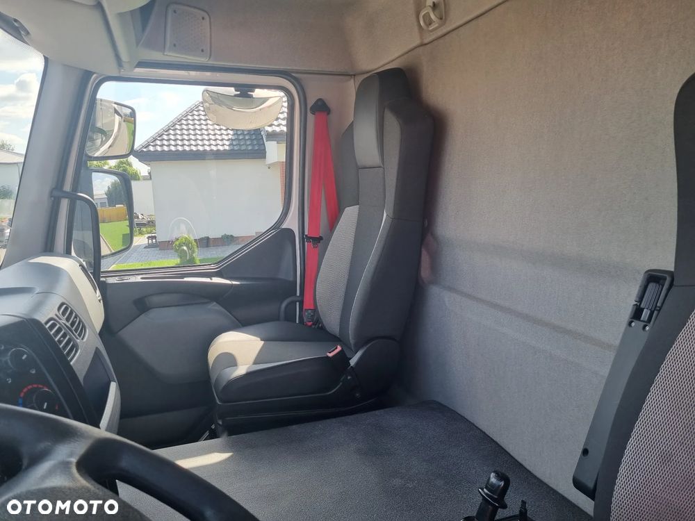 Renault D 18 D19  Premium - 6