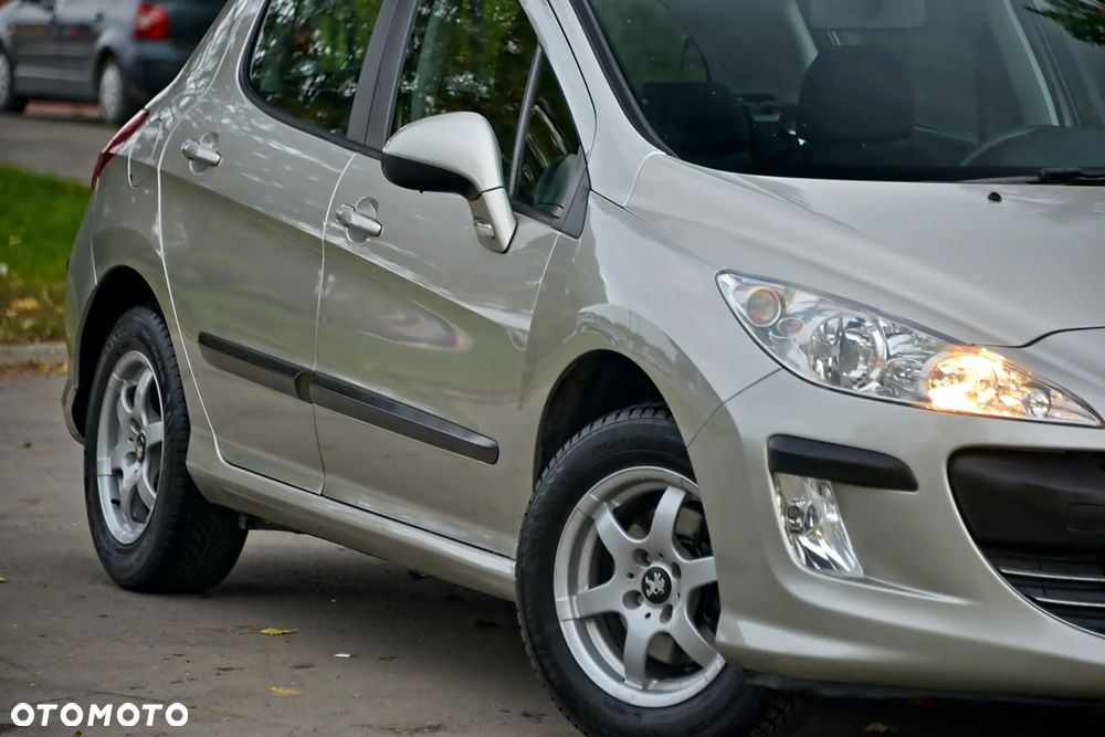 Peugeot 308 - 13