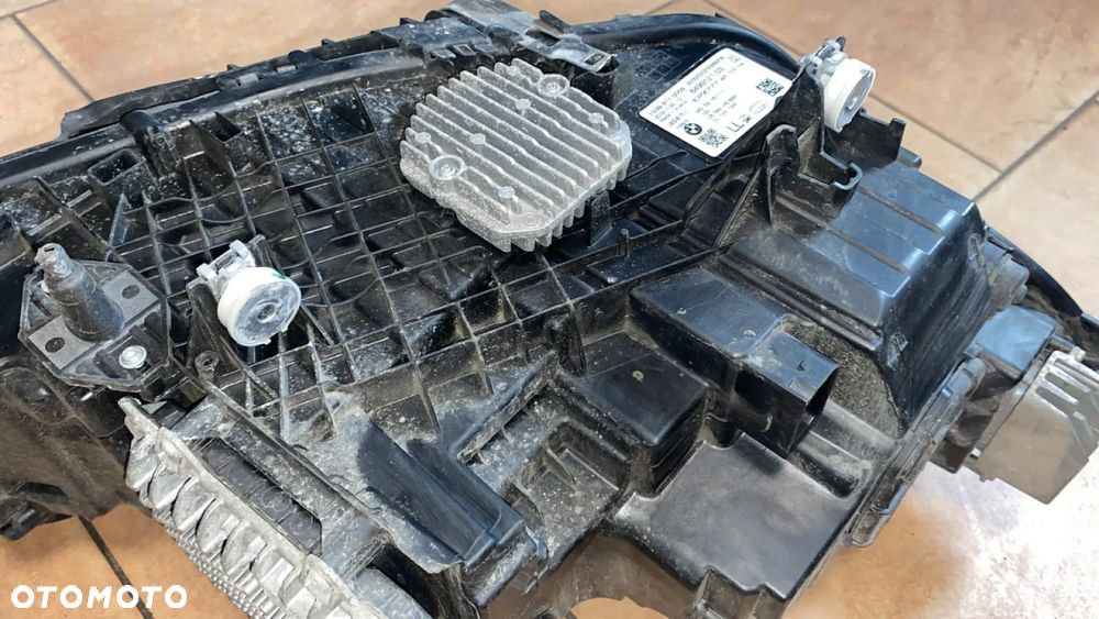 LAMPA PRZEDNIA LEWA ADAPTIVE LED EUROPA BMW G30 G31 8499121 - 8