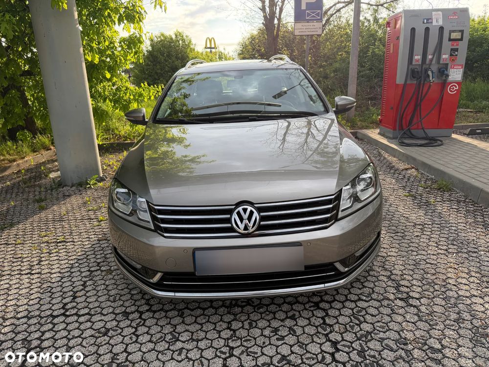Volkswagen Passat 2.0 TDI Highline DSG - 1