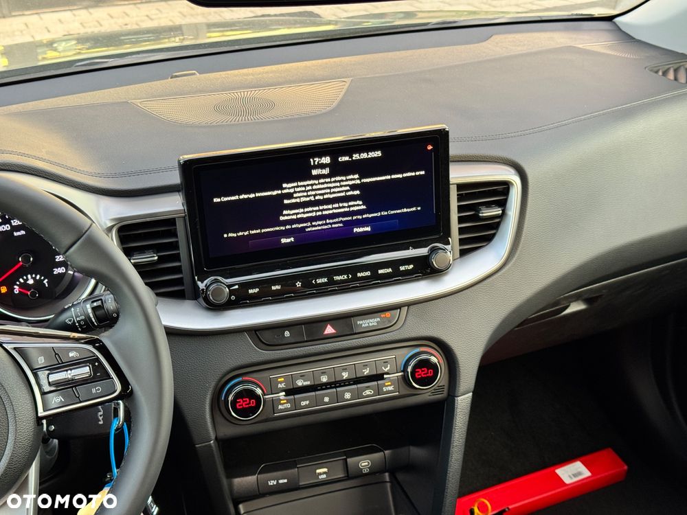 Kia Ceed 1.5 T-GDI M - 14