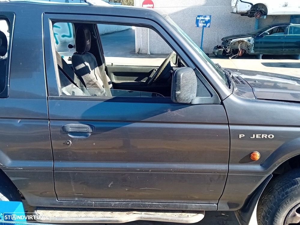 Porta frente direita MITSUBISHI Pajero II (V2_W, V3_W, V4_W) - 1