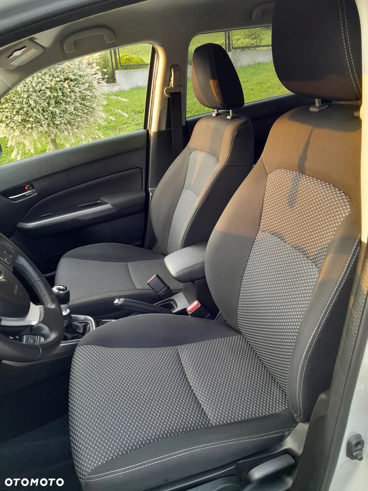 Suzuki Vitara 1.4 Boosterjet Elegance 2WD - 24