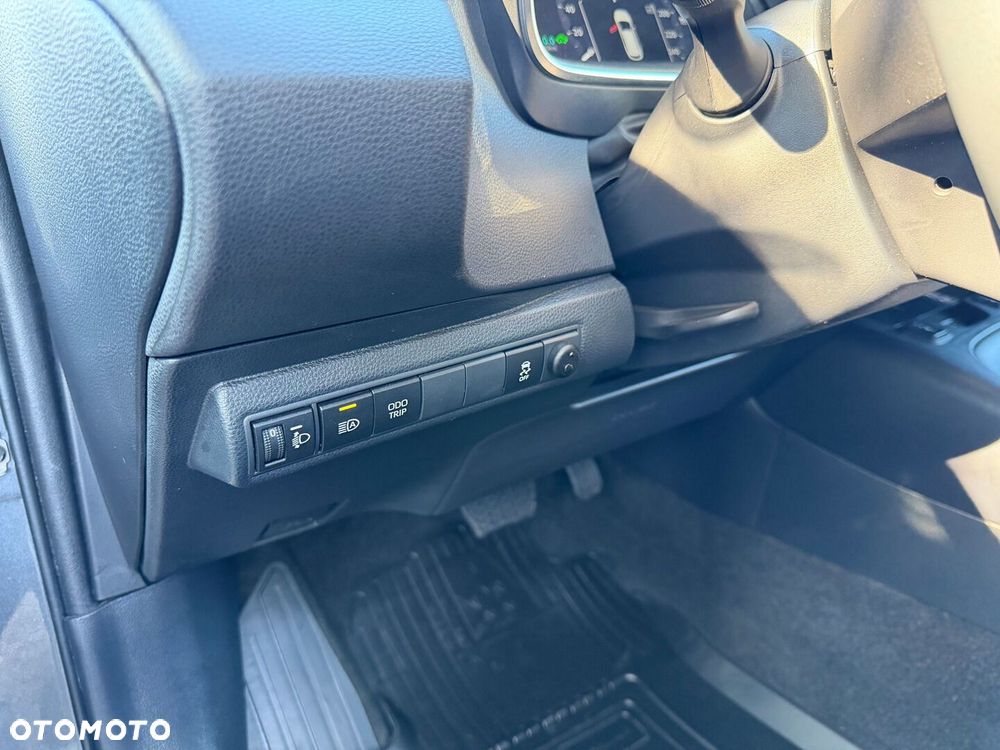 Toyota Corolla 1.8 Hybrid Comfort - 22