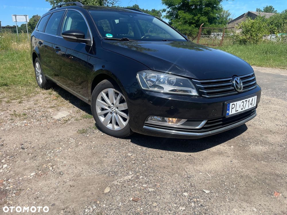 Volkswagen Passat 2.0 TDI DPF BlueMotion Technology Comfortline - 19
