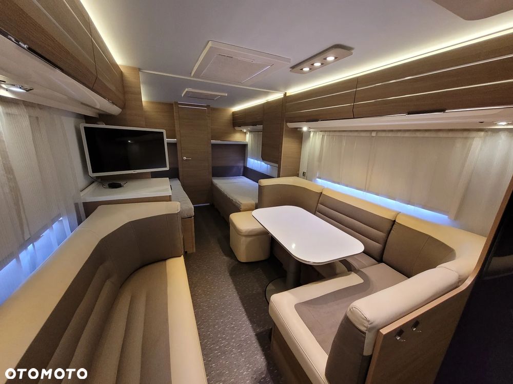 Adria Adora 613HT, mover, przedsionek - 4