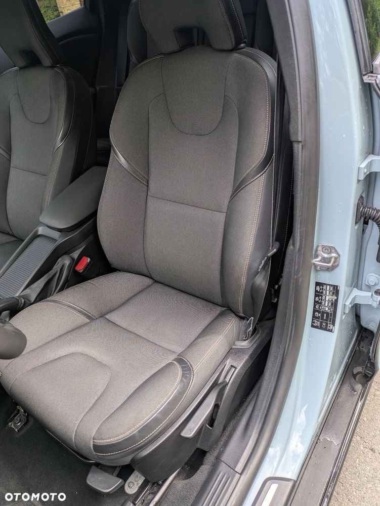 Volvo V40 Cross Country T4 AWD Geartronic Summum - 21