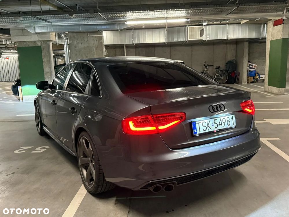 Audi A4 Limousine - 22