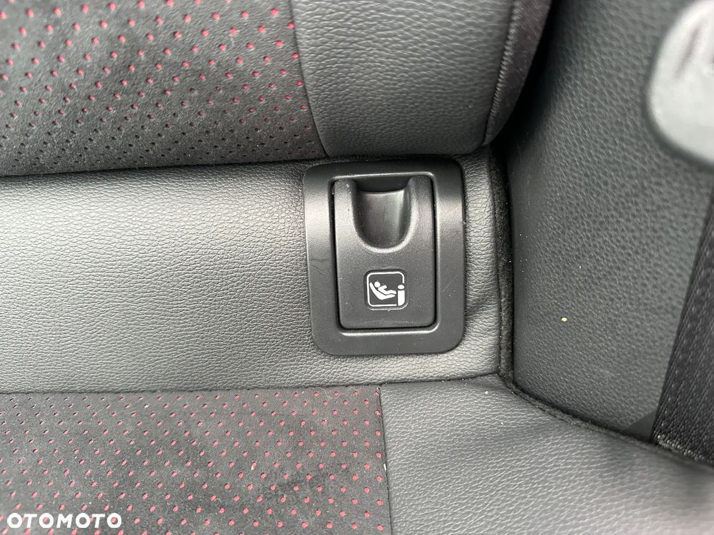 Toyota Yaris Hybrid 1.5 GR Sport - 22