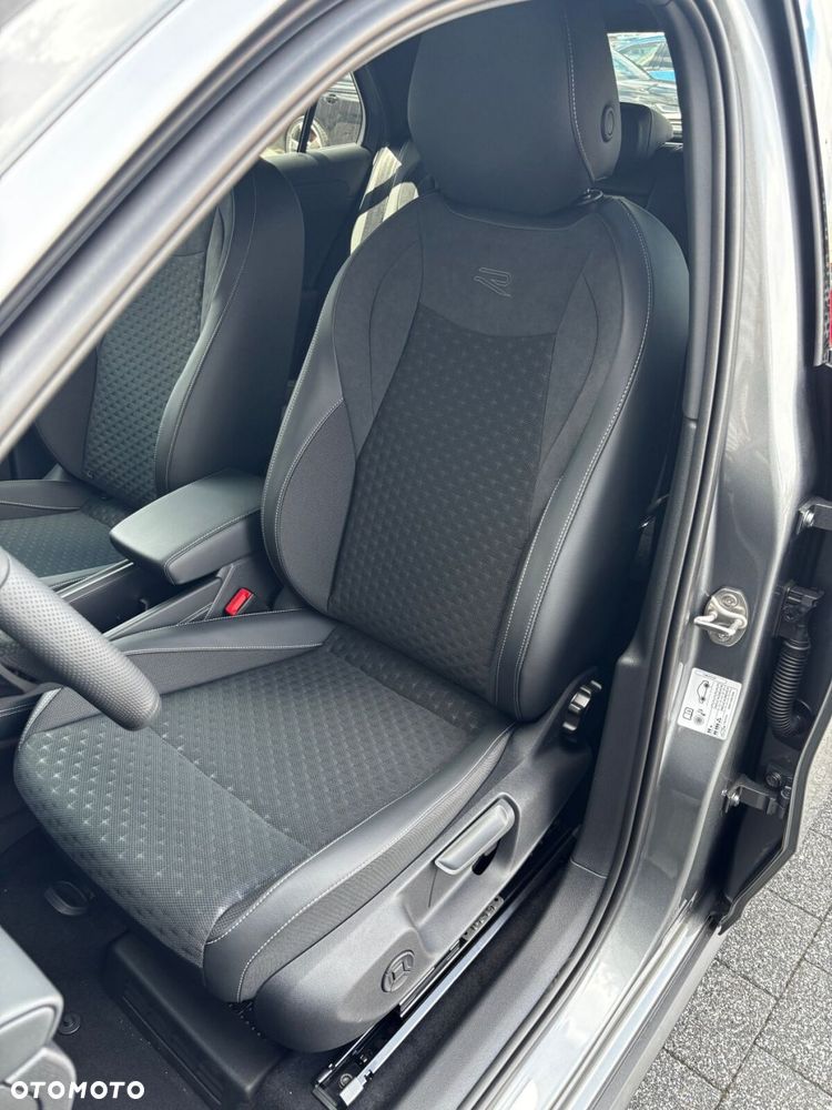 Volkswagen T-Roc 1.5 eTSI R-Line DSG - 12