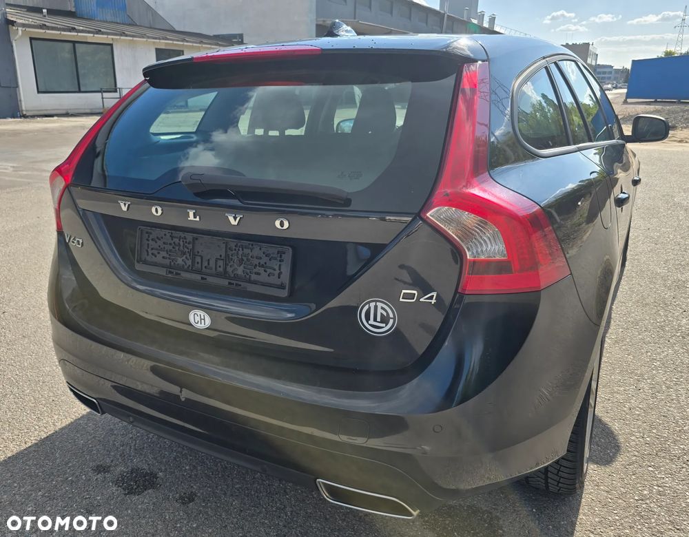 Volvo V60 D4 Geartronic - 28