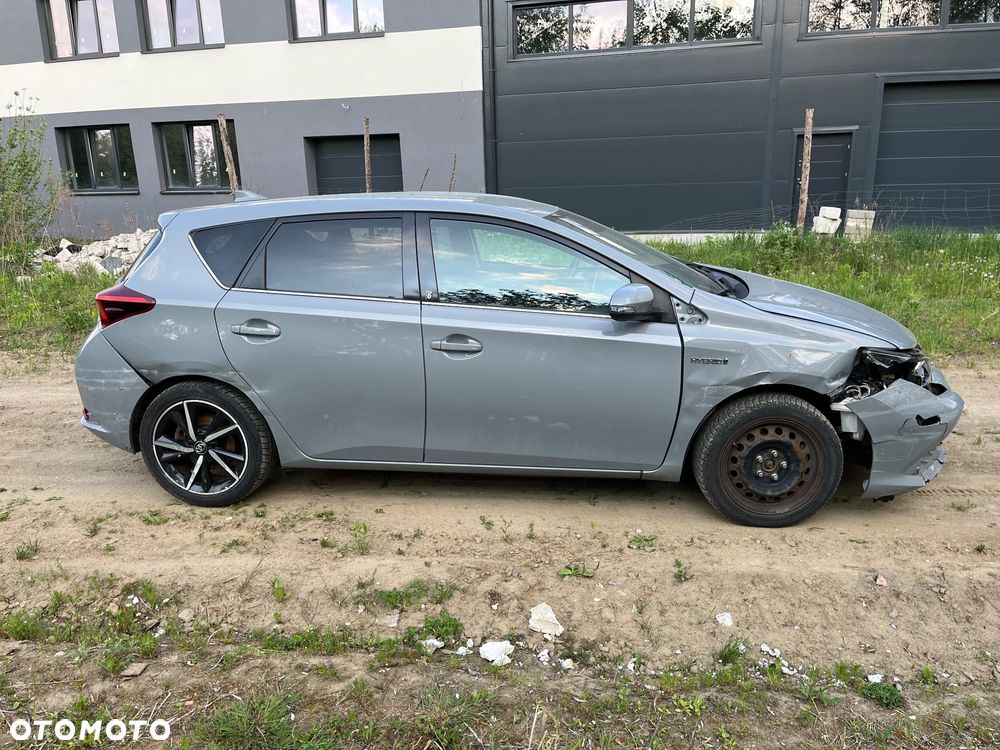 Toyota Auris 1.8 HSD Luna - 6