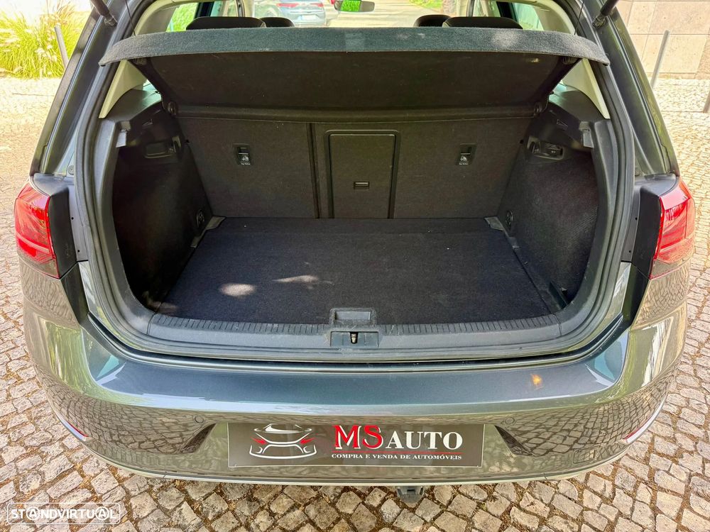 VW Golf 1.6 TDI Highline - 38