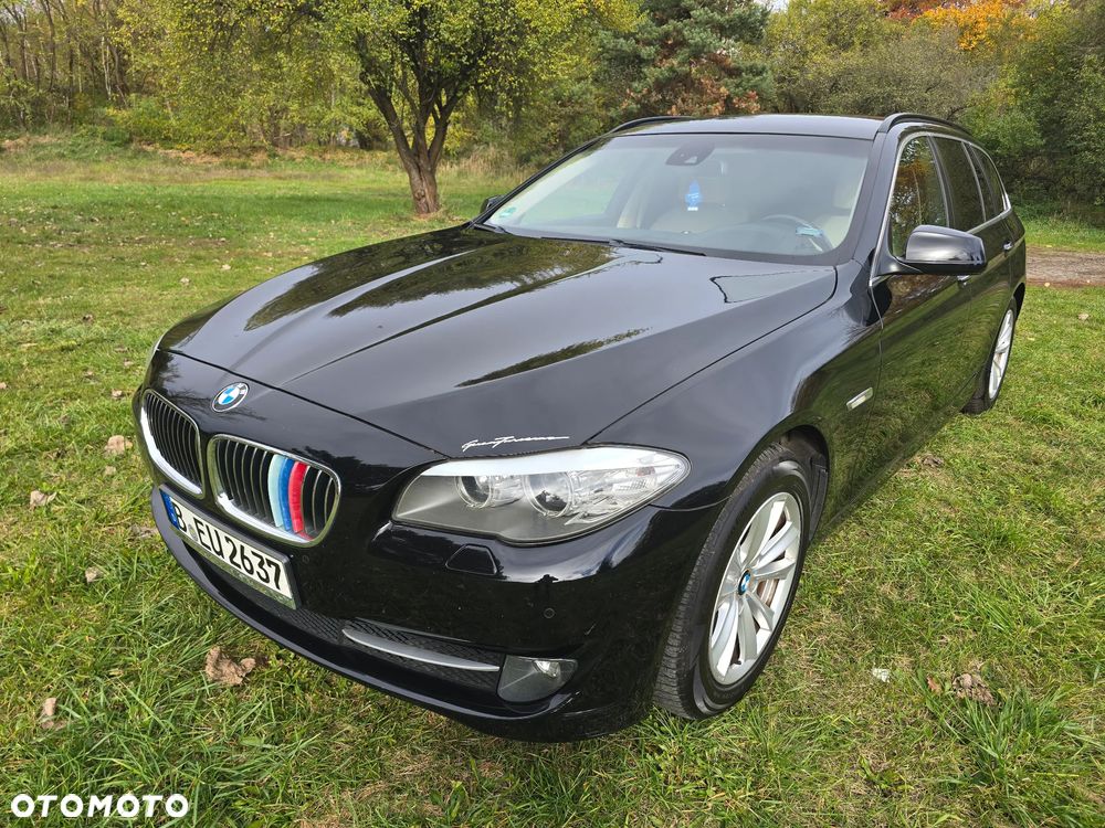 BMW Seria 5 520d - 23