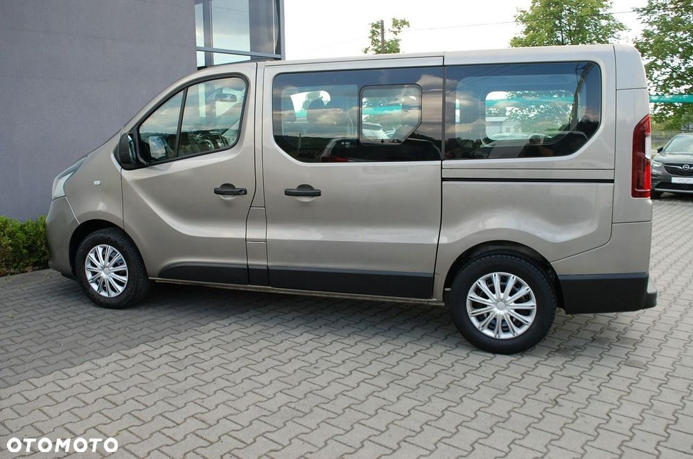 Renault Trafic - 16